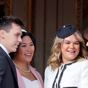 Louis Ducruet et sa femme Marie Chevallier, Camille Gottlieb et la princesse Stéphanie de Monaco - La famille princière au balcon du palais lors de la Fête Nationale de la principauté de Monaco le 19 novembre 2022. © Dominique Jacovides / Bruno Bebert / Bestimage 