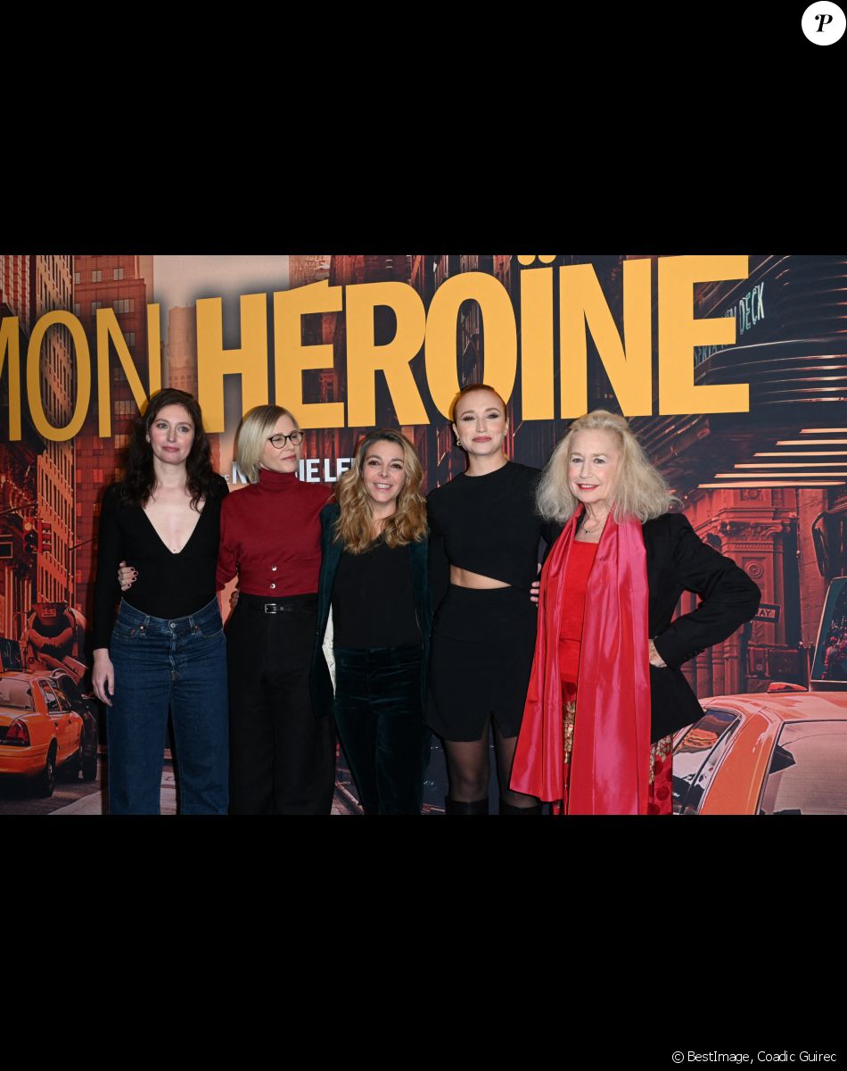Louise Coldefy, Pascale Arbillot, Noémie Lefort, Chloé Jouannet et Brigitte Fossey - Avant-première du film "Mon héroïne" au cinéma UGC Normandie à Paris le 12 décembre 2022. © Coadic Guirec/Bestimage
