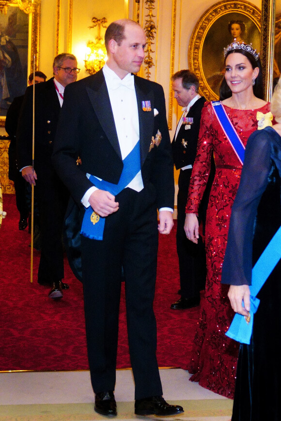 Le prince William, prince de Galles, et Catherine (Kate) Middleton, princesse de Galles - La famille royale d'Angleterre lors de la réception des corps diplômatiques au palais de Buckingham à Londres le 6 décembre 2022.