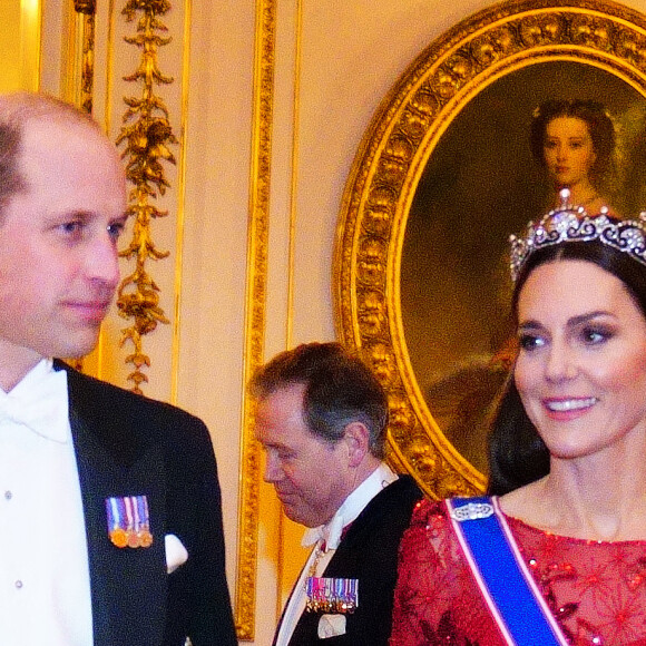 Le prince William, prince de Galles, et Catherine (Kate) Middleton, princesse de Galles - La famille royale d'Angleterre lors de la réception des corps diplômatiques au palais de Buckingham à Londres le 6 décembre 2022.