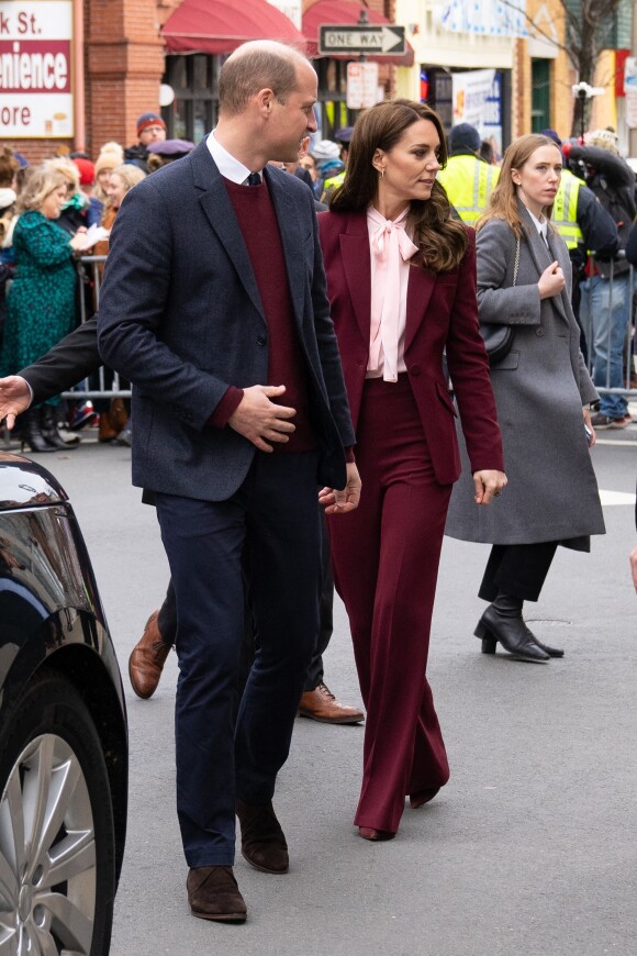 Le prince de Galles William et Kate Catherine Middleton, princesse de Galles, en visite au centre Roca à Chelsea dans le Massachusetts, à l'occasion de leur voyage officiel aux Etats-Unis le 1er décembre 2022. 