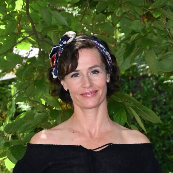 Cécile de France au photocall du film “La Passagère” lors du 15ème festival du film francophone de Angoulême . Le 28 août 2022. © Coadic Guirec / Bestimage