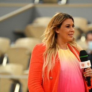 Marion Bartoli enceinte et en arc en ciel - Les internationaux de tennis de Roland Garros à Paris le 8 octobre 2020. © Chryslene Caillaud / Panoramic / Bestimage 