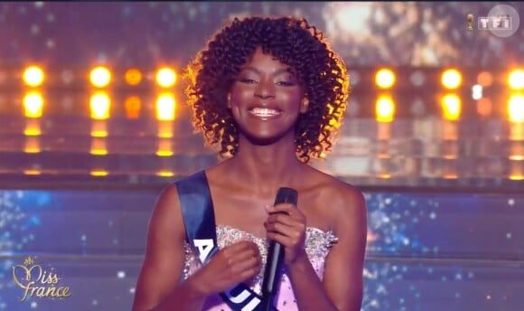 Le Top 15 de Miss France 2023 dévoilé et les discours prononcés