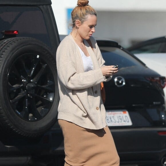 Exclusif - Rumer Willis fait du shopping à Brentwood le 3 octobre 2022.