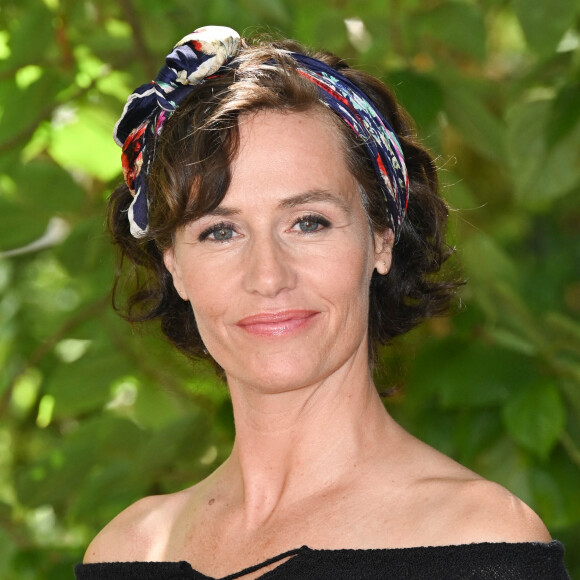Cécile de France au photocall du film "La Passagère" lors du 15ème festival du film francophone de Angoulême . Le 28 août 2022. © Coadic Guirec / Bestimage 