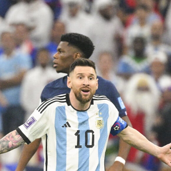 Kylian Mbappé et Lionel Messi - Match "France - Argentine (3-3 - tab 2-4)" en finale de la Coupe du Monde 2022 au Qatar, le 18 décembre 2022.
