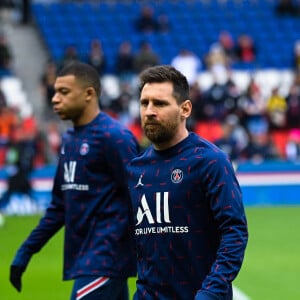 Kylian Mbappé et Lionel Messi - Football - Ligue 1 Uber eats - PSG Vs Bordeaux (3-0) au Parc des Princes à Paris le 13 mars 2022. © Federic Pestellini / Panoramic / Bestimage