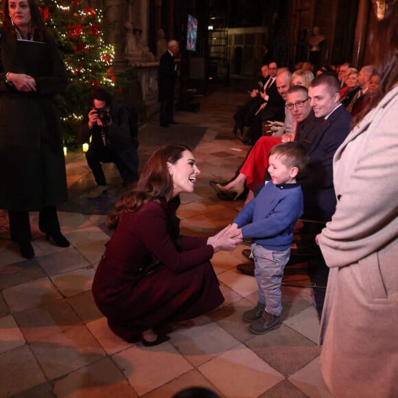 Catherine Kate Middleton, princesse de Galles - La famille royale à la sortie de la messe "Together at Christmas" à l'Abbaye de Westminster le 15 décembre 2022. © Photoshot / Panoramic / Bestimage 