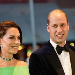 Le prince William, prince de Galles, et Catherine (Kate) Middleton, princesse de Galles, lors de la 2ème cérémonie "Earthshot Prize Awards" au "MGM Music Hall de Fenway" à Boston, le 2 décembre 2022. Au cours de cette soirée, les noms des lauréats seront révélés. 