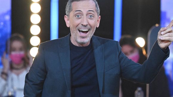 Gad Elmaleh : Son fils Noé, beau gosse romantique à New York avec sa compagne Johanna