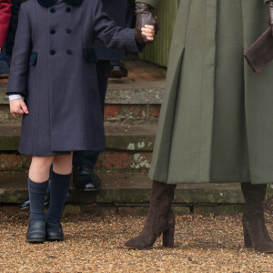 - La famille royale d'Angleterre assiste au service religieux de Noël à l'église St Mary Magdalene à Sandringham, Norfolk le 25 décembre 2022. 