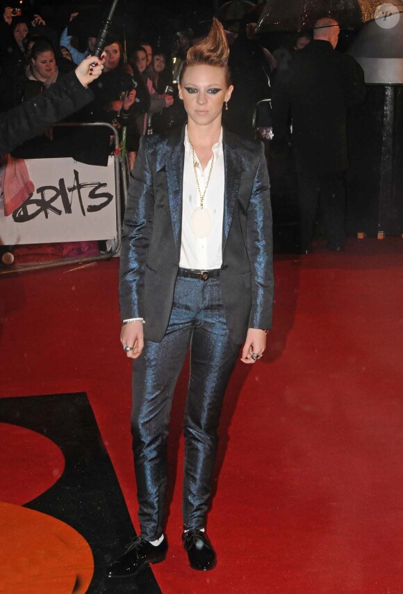 sur le tapis rouge des Brit Awards, à Londres, le 16 février 2010 !