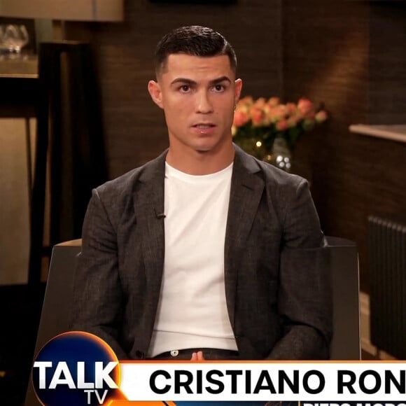 Cristiano Ronaldo révèle s'être senti trahi et déclare n'avoir "aucun respect" pour l'entraîneur du club Manchester United, E.ten Hag, lors d'une interview à Piers Morgan sur la chaîne Talk Sport. Londres. Le 13 novembre 2022. 