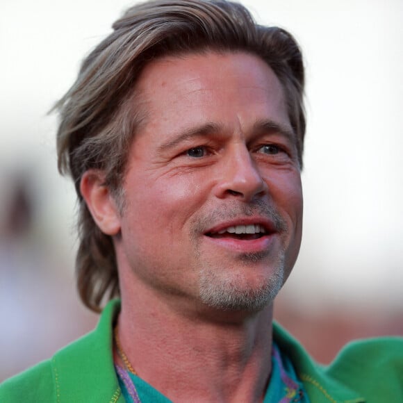 Brad Pitt arrive à la première du film "Bullet Train" à Los Angeles, le 1er août 2022.