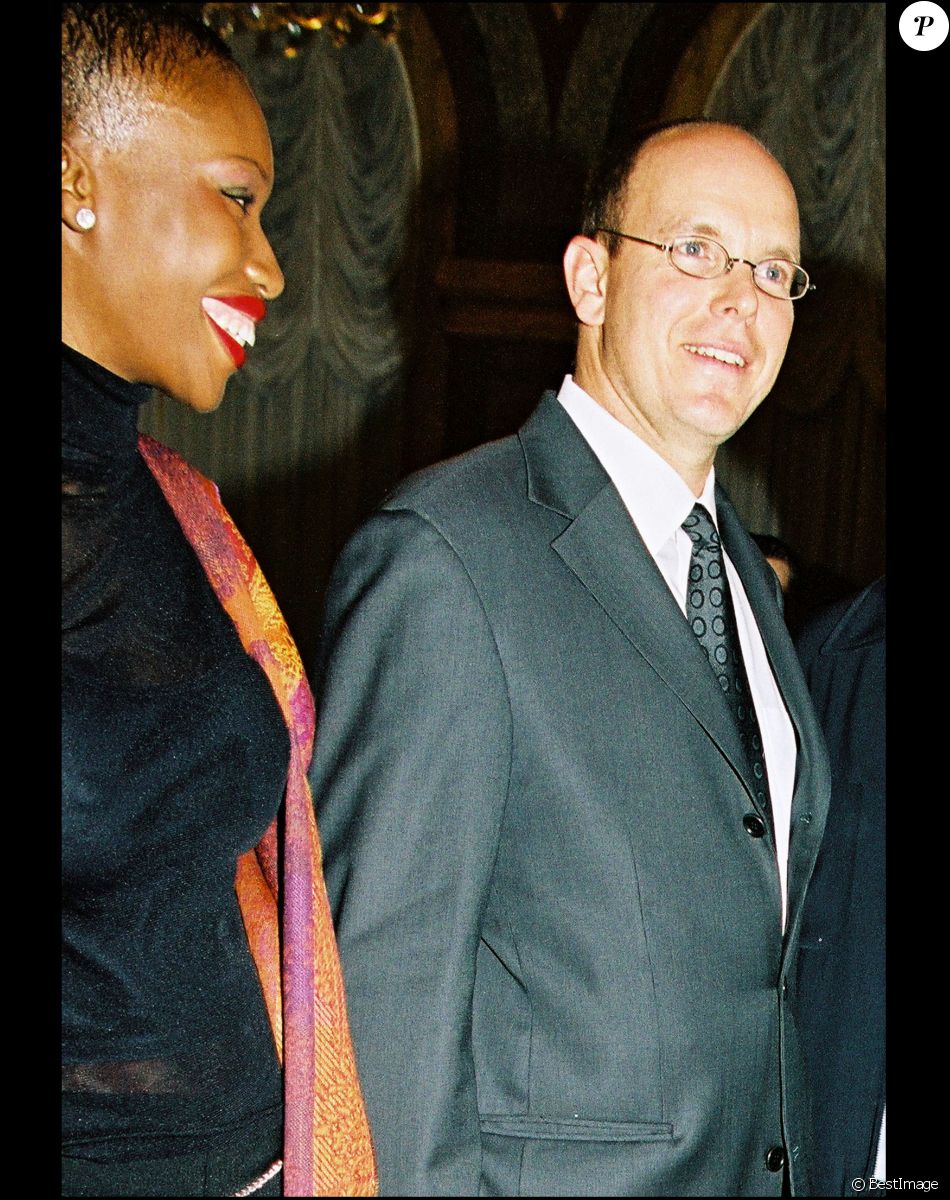 Albert de Monaco et Nicole Coste - Pre World Music Awards à Monaco le 1er mai 2001