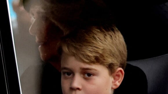 Le prince George coiffé avec un accessoire de sa maman, Kate Middelton : un look qui fait jaser !