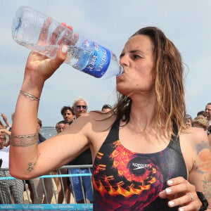 Exclusif - Laure Manaudou - La championne de natation L.Manaudou organise et lance la 1er édition de sa course, la "Swimrun" à Arcachon, France, le 23 juin 2019. Maintenant organisatrice de course avec son amie C.Gauzet, ancienne candidate de l'émission Koh-Lanta. Cette première édition de course et de nage était composée de 12 kilomètres de course dans le sable et 3 kilomètres de nage en mer. © Patrick Bernard/Bestimage