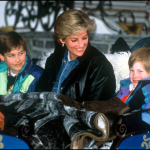 Lady Diana avec ses enfants Harry et William à Lech