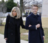 Le président Emmanuel Macron et la première dame Brigitte Macron visitent le cimetière de Arlington le 30 novembre 2022. © Ludovic Marin / Pool / Bestimage