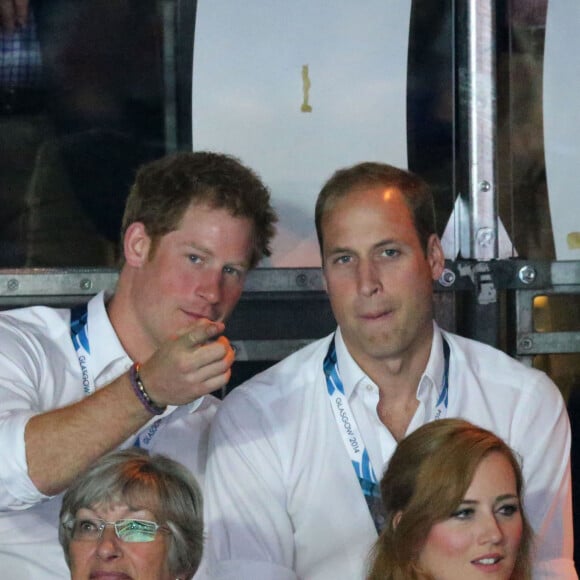 Le prince Harry, le prince William, duc de Cambridge et Catherine Kate Middleton, duchesse de Cambridge assistent aux XXèmes Jeux du Commonwealth à Glasgow, le 28 juillet 2014. 