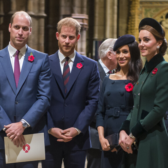 Le prince William, duc de Cambridge, le prince Harry, duc de Sussex et Meghan Markle (enceinte), duchesse de Sussex, Kate Catherine Middleton, duchesse de Cambridge - La famille royale d'Angleterre lors du service commémoratif en l'abbaye de Westminster pour le centenaire de la fin de la Première Guerre Mondiale à Londres. Le 11 novembre 2018 