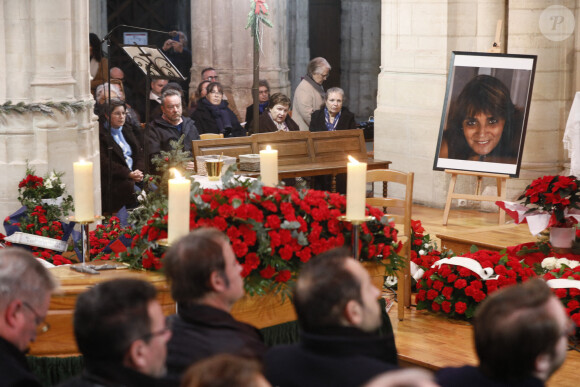 Obsèques de la chanteuse Linda de Suza en l'église Saint Gervais-Saint Protais de Gisors, France, le 6 janvier 2023. © Christophe Clovis/Bestimage