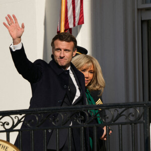 Cérémonie d'accueil du président de la République française Emmanuel Macron et de la première Dame Brigitte Macron à la Maison Blanche à Washington le 1er décembre 2022.