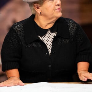 Exclusif - Mimie Mathy - Jour 1 - Enregistrement de l'émission "La Fine Equipe : Le retour !" à Paris, diffusée le 14 janvier sur France 2. Le 3 novembre 2022 © Cyril Moreau-Tiziano Da Silva / Bestimage