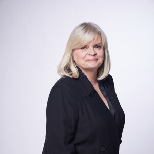 Exclusif - Isabelle Nanty - Studio - Enregistrement de l'émission "La Fine Equipe : Le retour!" à Paris, diffusée le 14 janvier sur France 2. Le 3 novembre 2022 © Cyril Moreau-Tiziano Da Silva / Bestimage