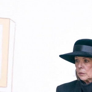 La princesse Caroline de Hanovre et Pierre Casiraghi - Service funéraire de Maximilien de Bade au château de Salem, Allemagne, le 13 janvier 2023. © Dana Press/Bestimage 