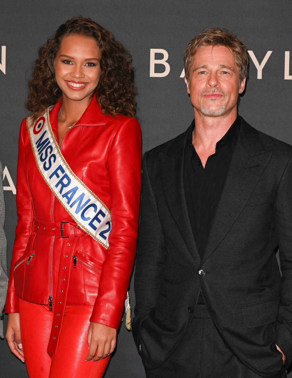 Photo : Indira Ampiot (Miss France 2023) et Brad Pitt à la première du