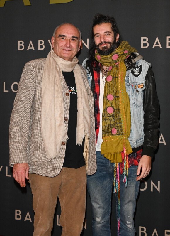 Pascal Nègre et Waxx à la première du film "Babylon" au cinéma Le Grand Rex à Paris, France, le 14 janvier 2023. © Coadic Guirec/Bestimage 