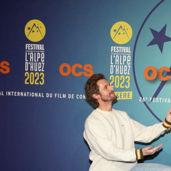Philippe Lacheau et Elodie fontan - Cérémonie d'ouverture du 26e Festival international du film de comédie de l'Alpe d'Huez le 16 janvier 2023. © Dominique Jacovides / Bestimage
