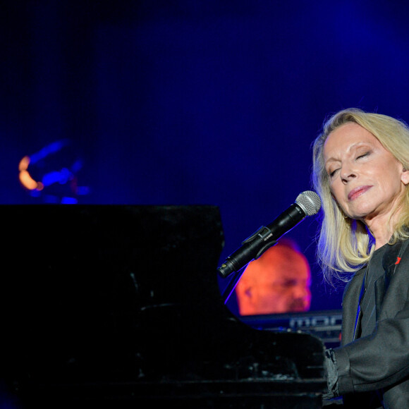 Exclusif - Véronique Sanson en concert pour le festival du château de Solliès-Pont, France, le 17 juillet 2021. © Patrick Carpentier/Bestimage 