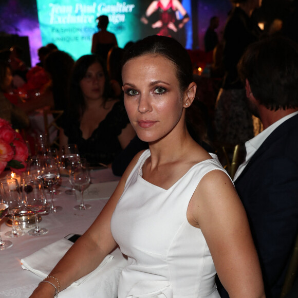 Exclusif - Lorie Pester à la vente aux enchères lors du dîner de la 10ème édition du "Global Gift Gala" à l'hôtel Four Seasons George V à Paris. © Cyril Moreau/Global Gift Foundation/Bestimage