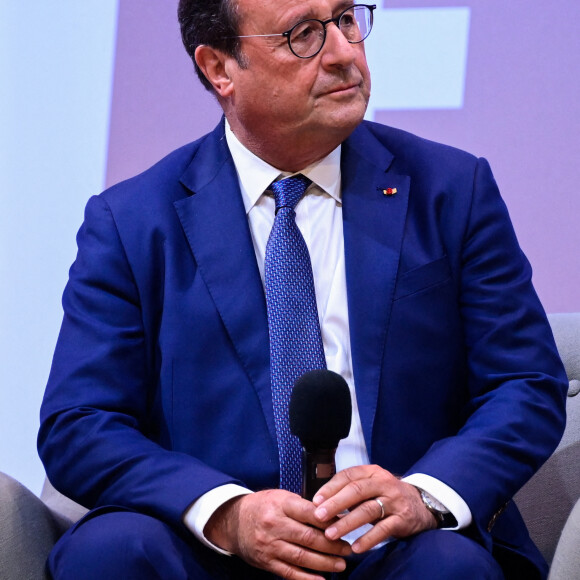 Francois Hollande, ancien président de la République française lors de "Demain le Sport", évènement imaginé par L'Equipe, avec FranceInfo et France Télévisions à la Maison de la Radio à Paris, France, le 22 septembre 2022. © Federico Pestellini/Panoramic/Bestimage