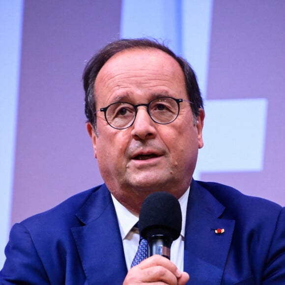 Francois Hollande, ancien président de la République française lors de "Demain le Sport", évènement imaginé par L'Equipe, avec FranceInfo et France Télévisions à la Maison de la Radio à Paris, France, le 22 septembre 2022. © Federico Pestellini/Panoramic/Bestimage