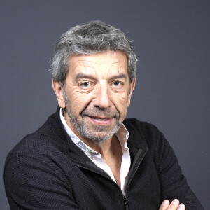 Portrait de Michel Cymes, lors de l'enregistrement de l'émission "Chez Jordan". Le 8 avril 2022 © Cédric Perrin / Bestimage