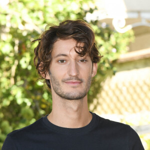 Pierre Niney - Photocall du film "Boite noire" lors du 14ème Festival du Film Francophone d'Angoulême. Le 29 août 2021 © Coadic Guirec / Bestimage