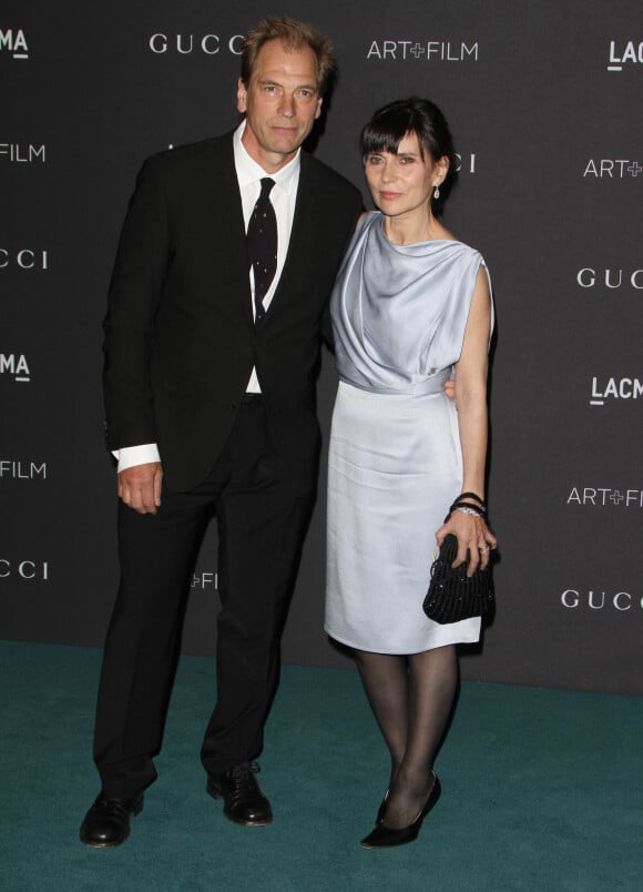 Julian Sands et sa femme Eugenia Citkowitz - Gala "The LACMA 2015 Art+Film" en l'honneur de James Turrell et Alejandro Inarritu à Los Angeles, le 7 novembre 2015. 