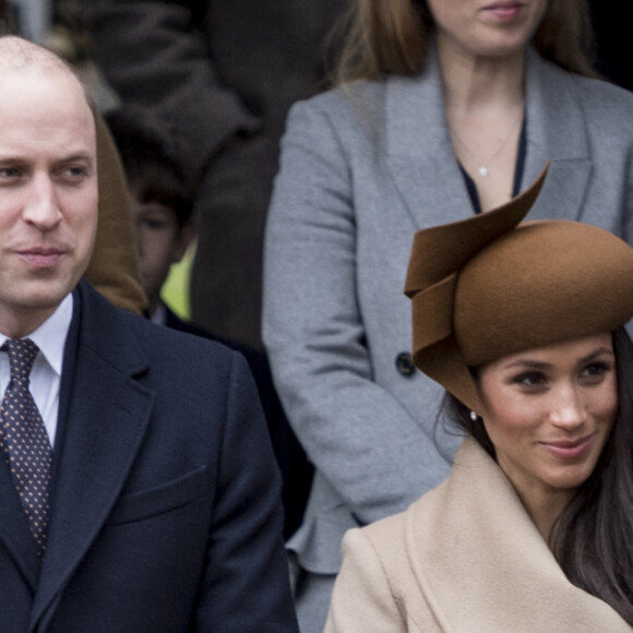 Le prince William, Catherine Kate Middleton la duchesse de Cambridge enceinte, Meghan Markle et son fiancé le prince Harry - La famille royale d'Angleterre arrive à la messe de Noël à l'église Sainte-Marie-Madeleine à Sandringham, le 25 décembre 2017. 