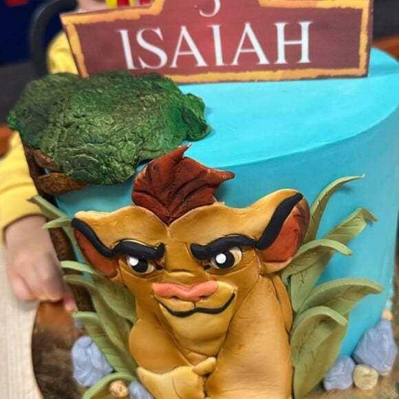 Isaiah fête son 3ème anniversaire. Instagram