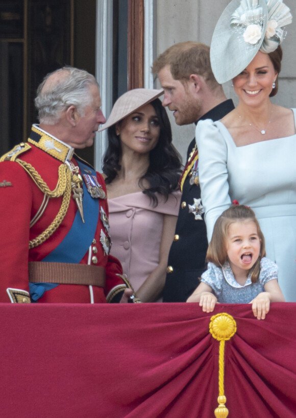 Le prince Charles, prince de Galles, le prince Harry, duc de Sussex, et Meghan Markle, duchesse de Sussex, Catherine (Kate) Middleton, duchesse de Cambridge, la princesse Charlotte de Cambridge - Les membres de la famille royale britannique lors du rassemblement militaire "Trooping the Colour" (le "salut aux couleurs"), célébrant l'anniversaire officiel du souverain britannique. Cette parade a lieu à Horse Guards Parade, chaque année au cours du deuxième samedi du mois de juin. Londres, le 9 juin 2018. 