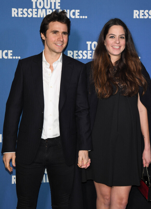 Anouchka Delon (enceinte) et son compagnon Julien Dereims - Avant-première du film "Toute ressemblance..." au cinéma UGC Ciné Cité Les Halles à Paris, le 25 novembre 2019. © Coadic Guirec/Bestimage 