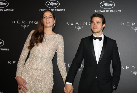 Anouchka Delon et son compagnon Julien Dereims - Photocall de la soirée Kering "Women In Motion Awards", Place de la Castre, lors du 72ème Festival International du Film de Cannes. Le 19 mai 2019 © Denis Guignebourg / Bestimage 