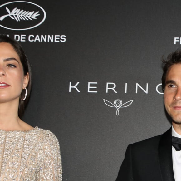 Anouchka Delon et son compagnon Julien Dereims - Photocall de la soirée Kering "Women In Motion Awards", Place de la Castre, lors du 72ème Festival International du Film de Cannes. Le 19 mai 2019 © Denis Guignebourg / Bestimage 