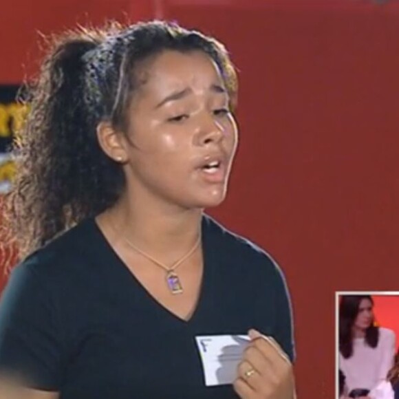 Chimène Badi réagit à son passage dans "Popstars", dans "Les Enfants de la télé", le 22 janvier 2023, sur France 2