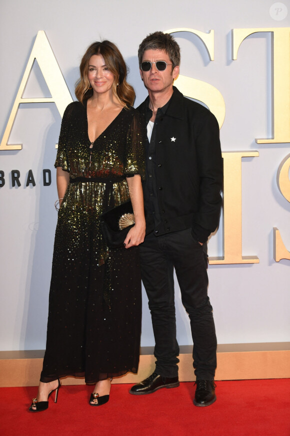 Noel Gallagher et sa femme Sara MacDonald à la première de "A Star Is Born" au cinéma Vue West End à Leicester Square. Londres, le 27 septembre 2018. 