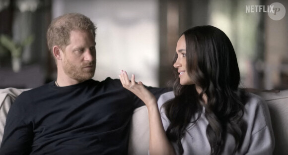 Images du documentaire Netflix "Harry & Meghan". La série comporte six parties et couvre la relation du couple depuis leurs premières fréquentations jusqu'à leur décision de prendre du recul en tant que membres actifs de la famille royale britannique et leurs activités ultérieures. 